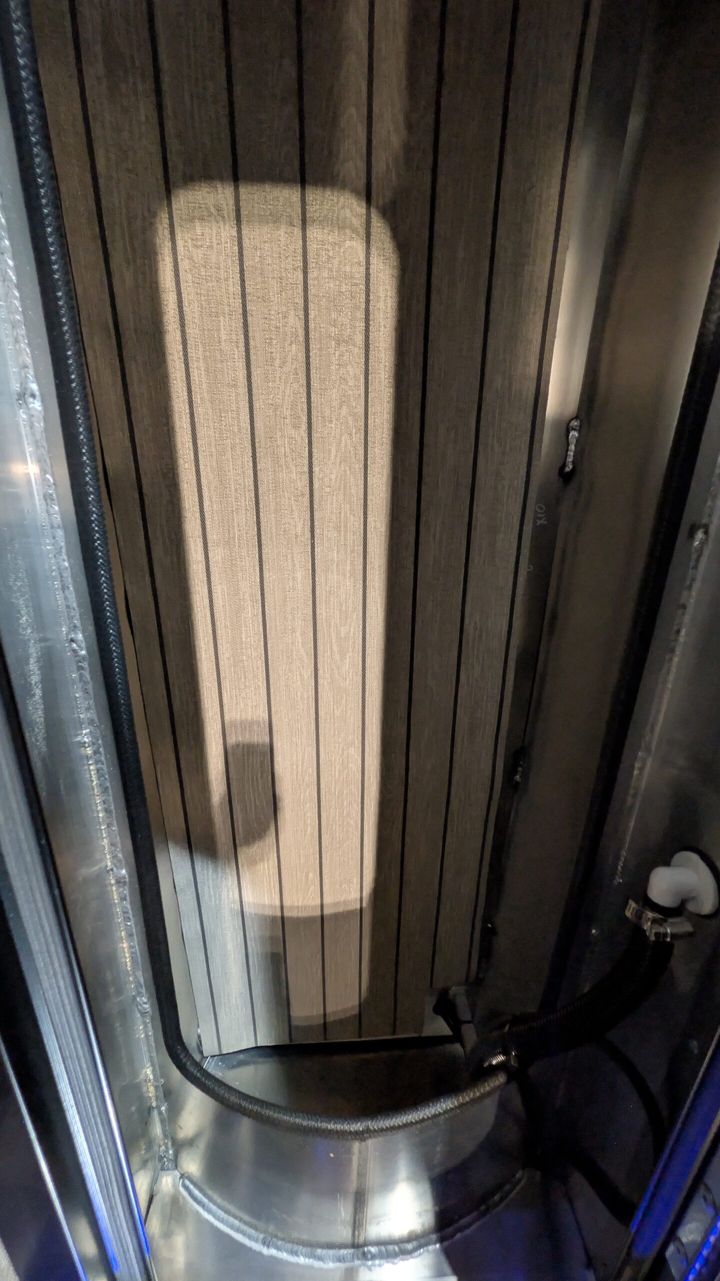 PXL_20260123_211405360